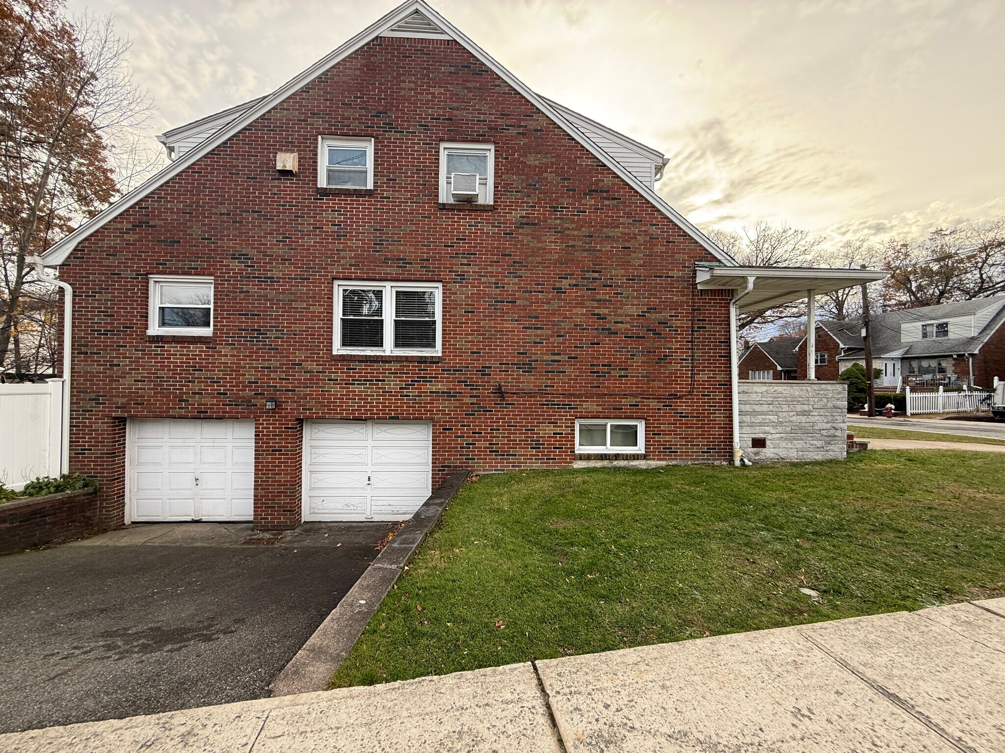 Building Photo - 822 Kingsland Ln