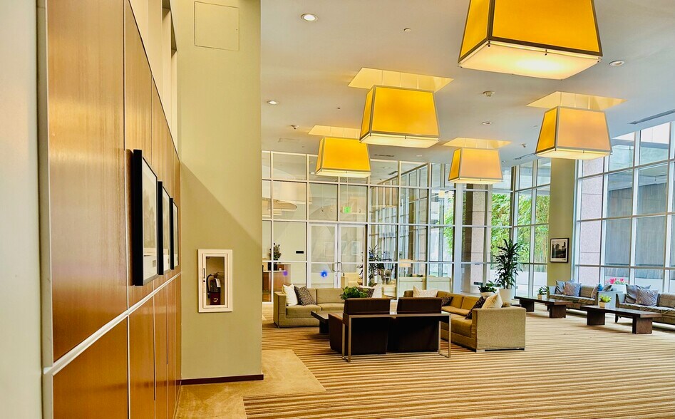Common Area Space - 801 S Grand Ave