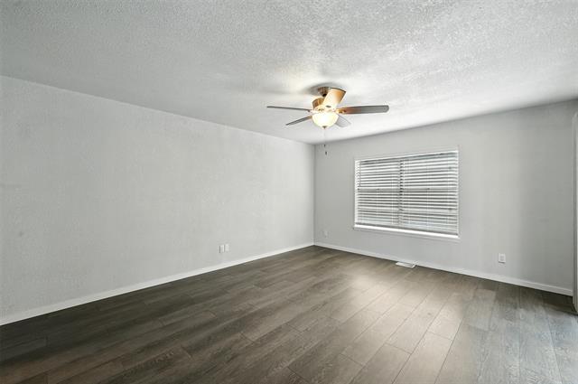Building Photo - 507 Longo Ct