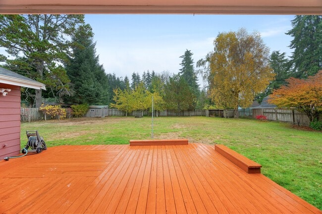 Building Photo - 410 Lois Ln Ct