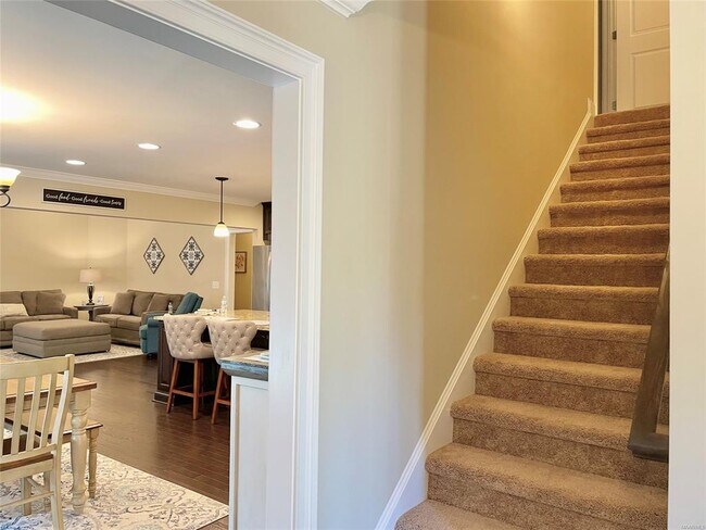 Building Photo - 941 Wheat Ridge Dr