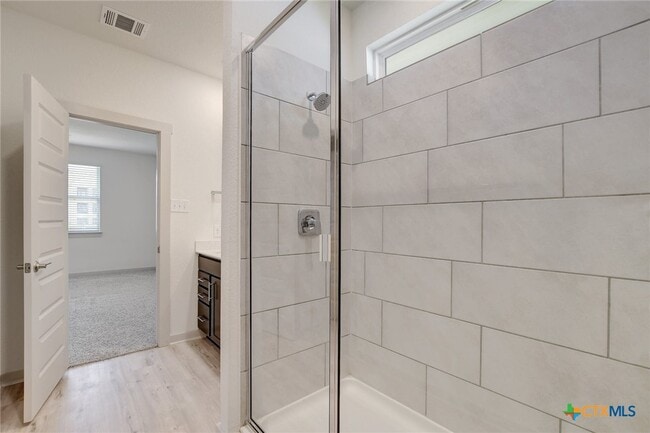 Building Photo - 121 Fairfax Ave