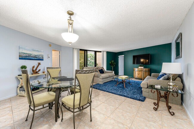 Building Photo - 2800 N Ocean Dr
