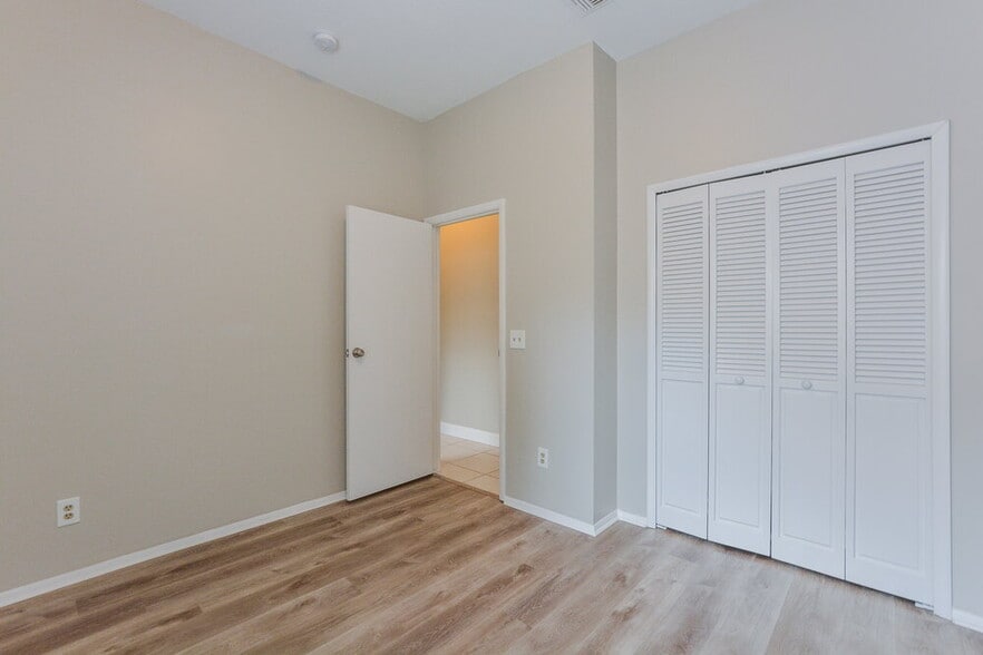 Building Photo - 10119 Pink Carnation Ct