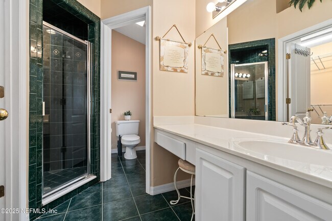 Building Photo - 2325 Commodores Club Blvd