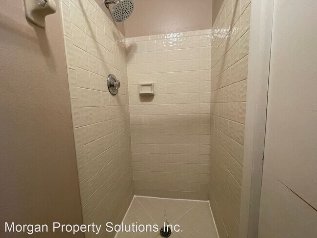 Building Photo - 3 br, 3 bath House - 3000 S. Semoran Blvd. #6