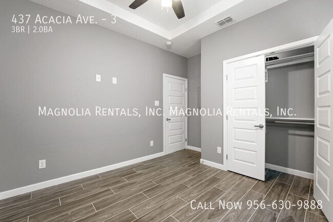 Building Photo - 437 E Acacia Ave