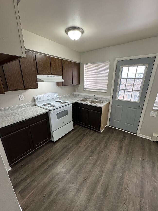 Interior Photo - Hidden Valley Apartments (DCP Venture 4 LLC)
