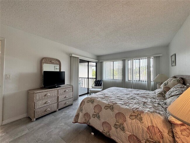 Building Photo - 4543 Longwater Chase