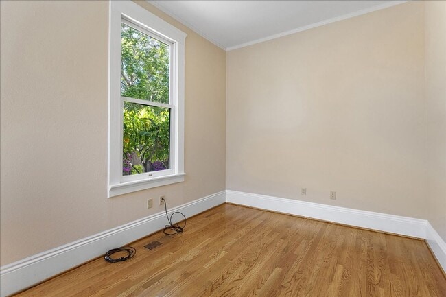 Building Photo - 618 1/2 Santa Clara Ave - 1 bedroom | 1 ba...