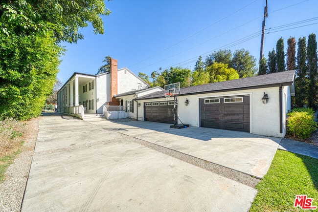 Building Photo - 1339 Garfield Ave
