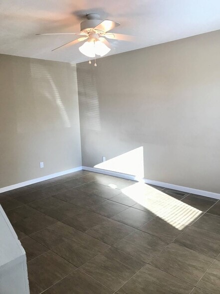 Building Photo - 110 Creekside Drive, Apt. B