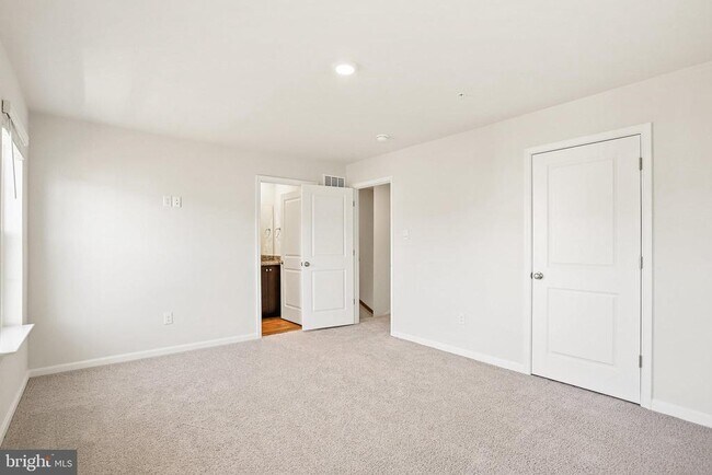 Building Photo - 1271 Apollo Dr