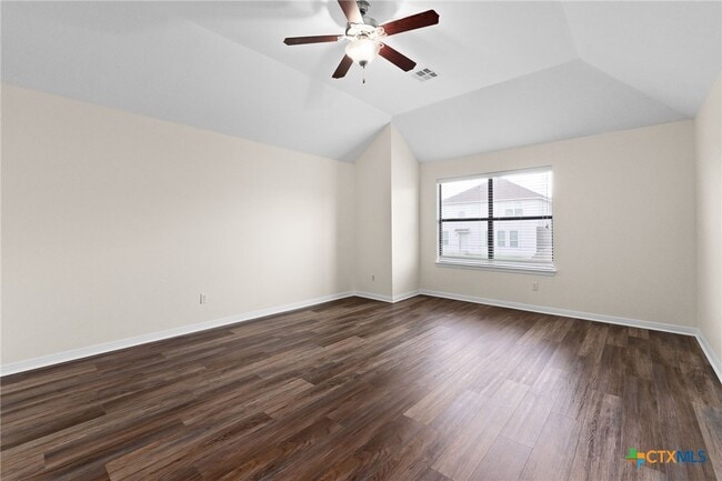 Building Photo - 3401 Castleton Dr