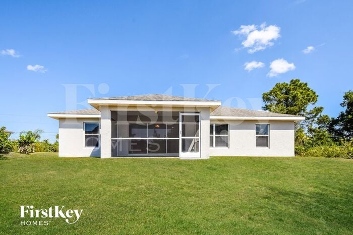 Building Photo - 416 Jourferie Rd