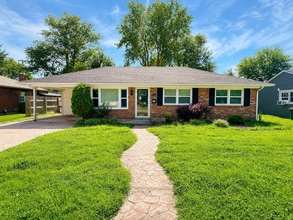 Building Photo - 2529 Lewis Ln