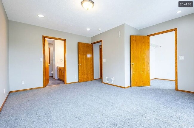 Building Photo - Gretna Gem: 4 Bedroom Home with Room to Grow