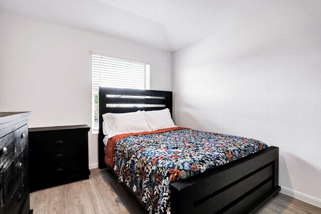 Building Photo - ***APPLICATION CURRENTLY UNDER REVIEW***Ca...