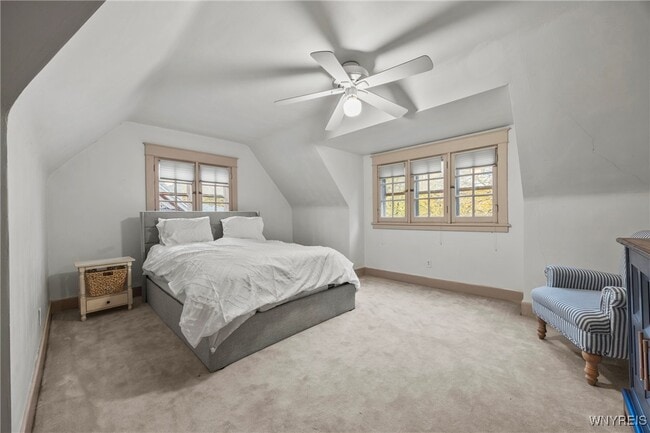 Building Photo - 736 Lafayette Ave