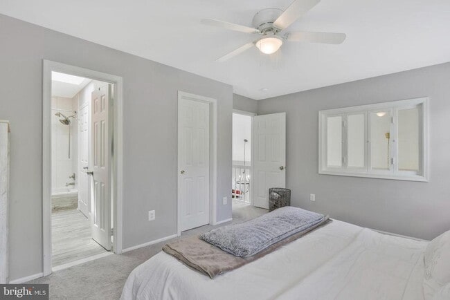 Building Photo - 1 Bentmoor Ct