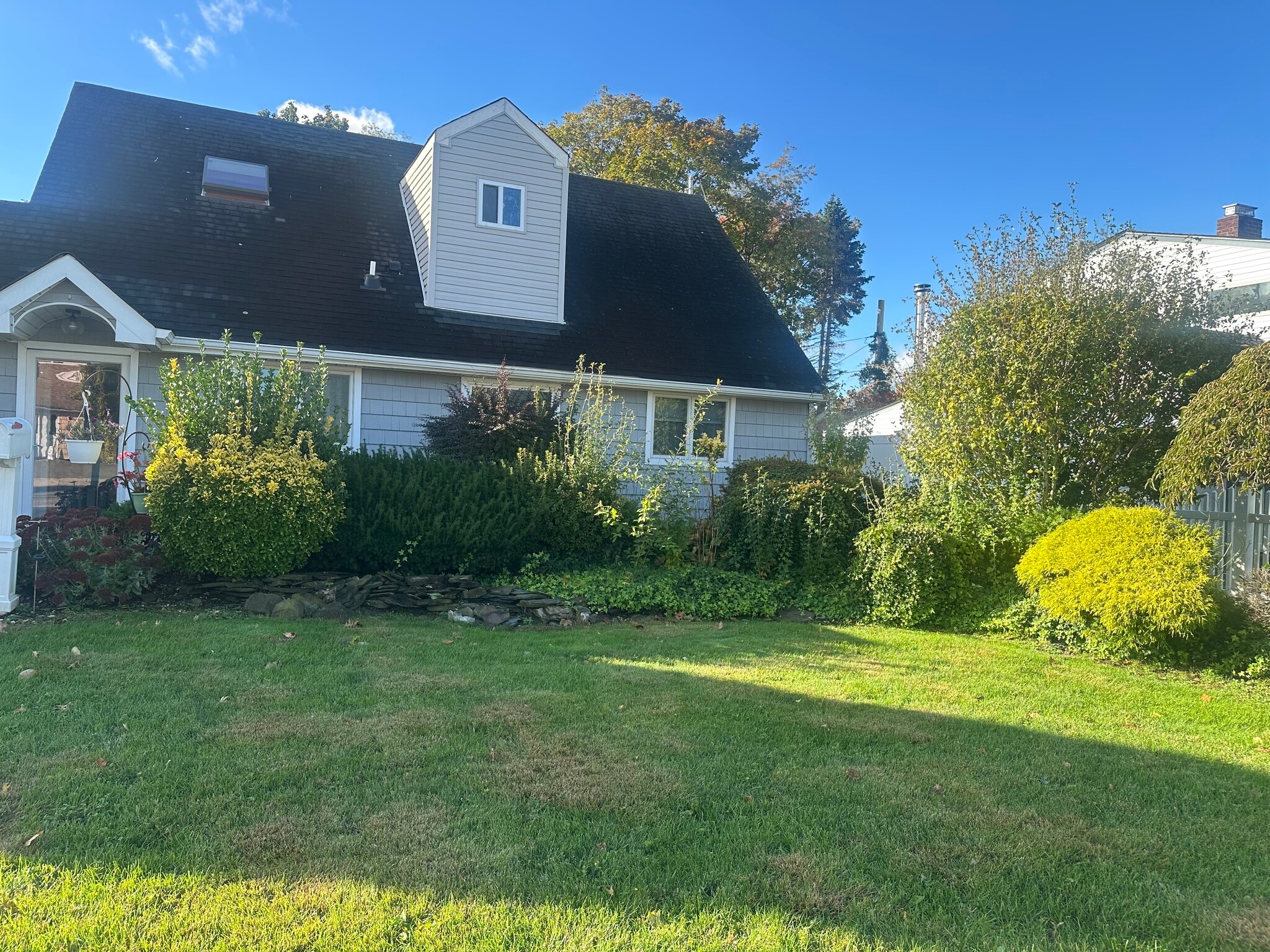 Building Photo - 8 Bunting Ln