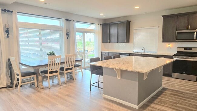Building Photo - 9608 Water Meadow Dr