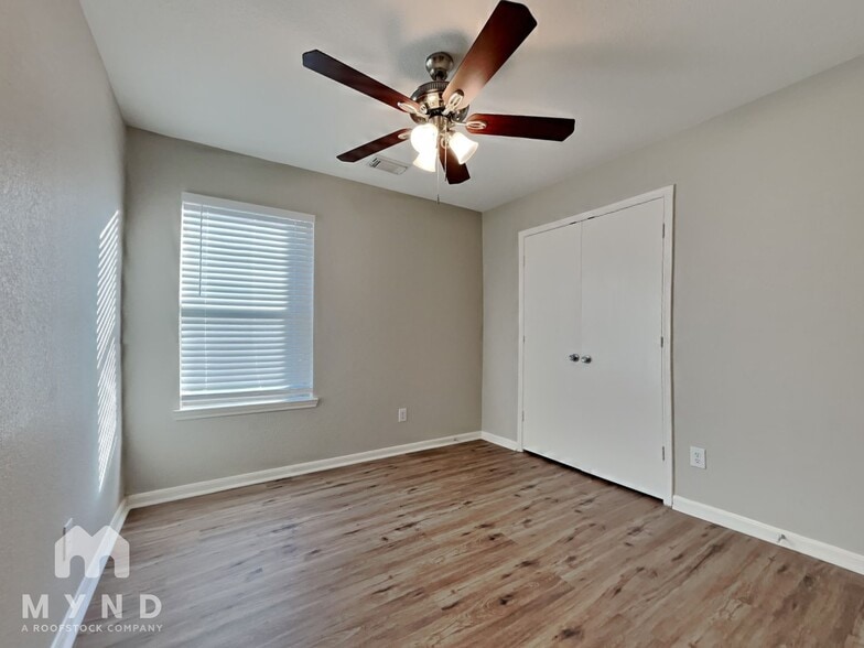 Building Photo - 21307 Shadow River Ln