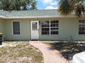 Building Photo - 5517 Granada Blvd