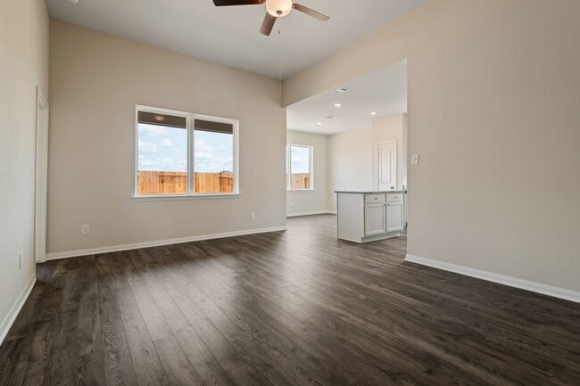Building Photo - 700 Jasmine Rdg Ln