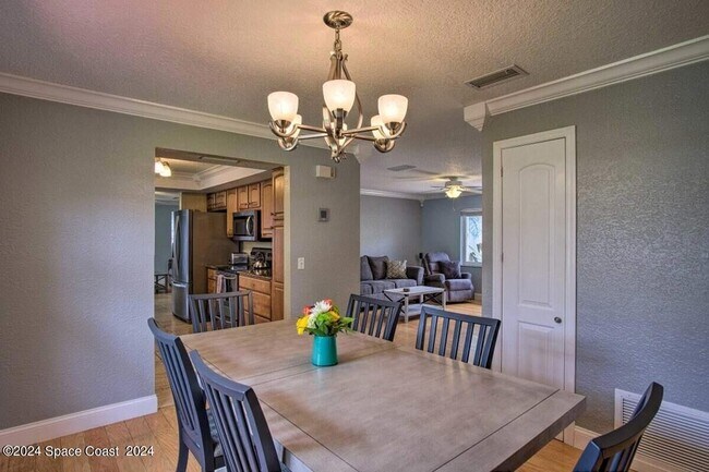 Building Photo - 1640 Coquina Dr