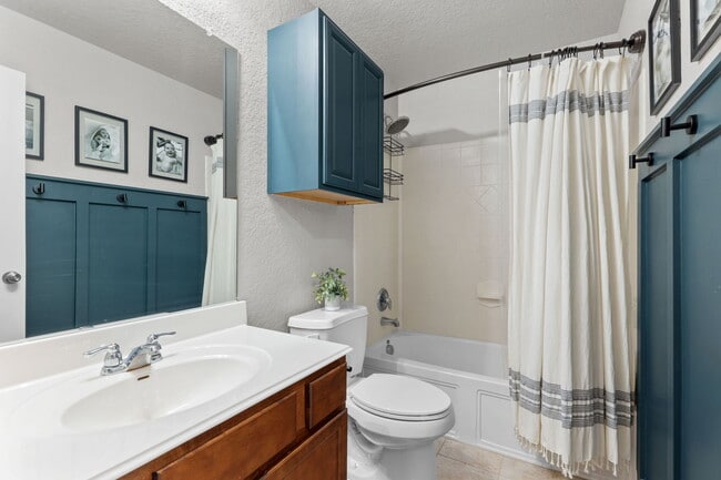 Building Photo - 3041 Turquoise