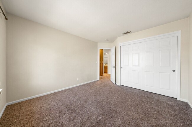 Building Photo - 1451 Lorimer Way
