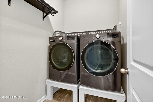 Building Photo - 75598 Blackbird Dr