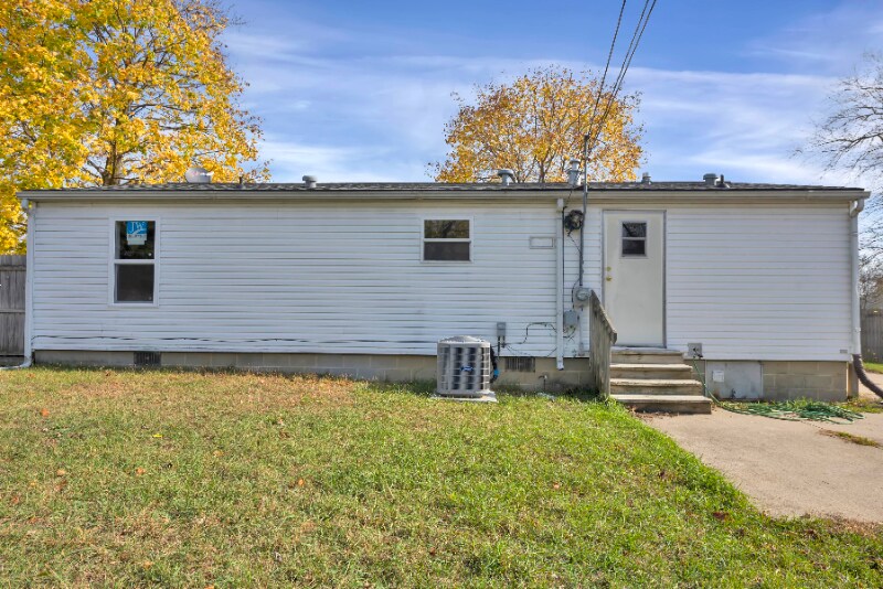 Building Photo - 264 Dakota Ave