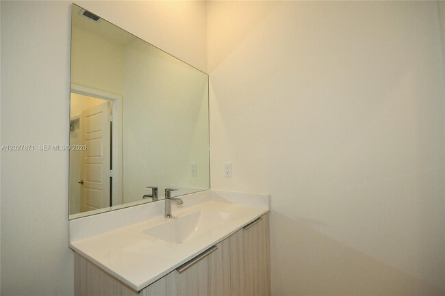 Building Photo - 4700 NW 84th Ave