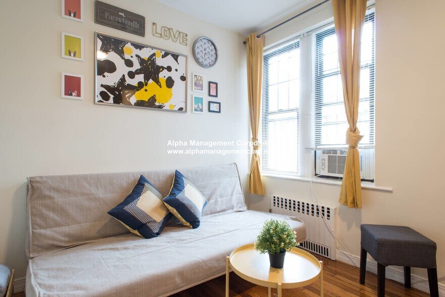 Building Photo - 58 Queensberry St