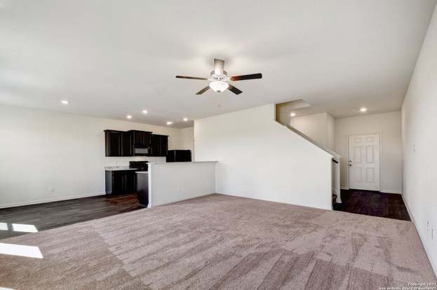 Building Photo - 765 Greenway Trl