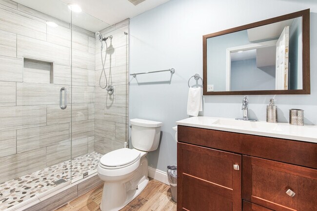 Building Photo - 2596 Dawn Dr