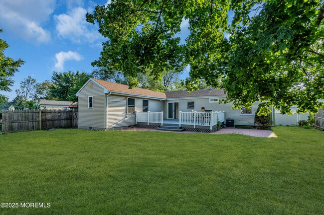 Building Photo - 879 Egret Dr