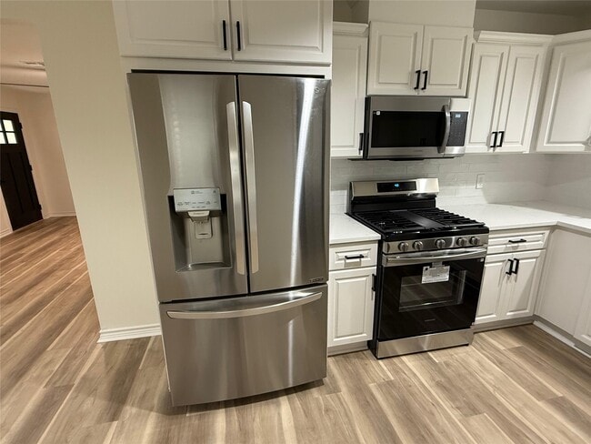 Building Photo - 6210 Delany Rd