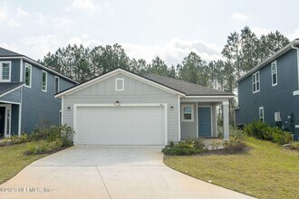 Building Photo - Like New Home