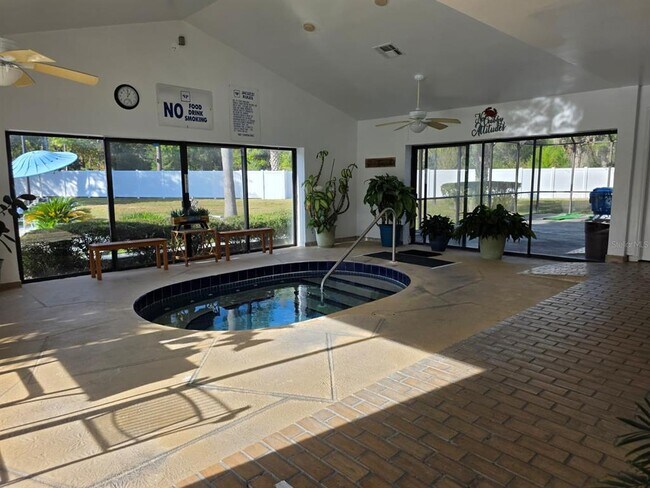 Building Photo - 9478 Nakoma Way