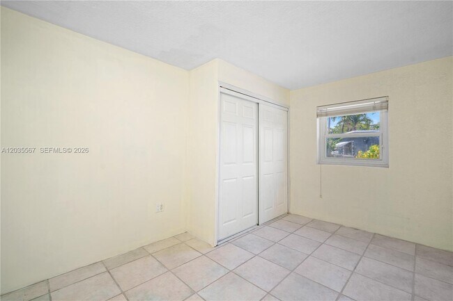 Building Photo - 2270 NE 135th Terrace