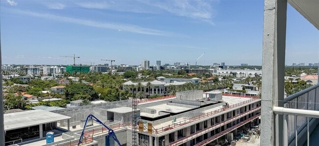 Building Photo - 9341 Collins Ave