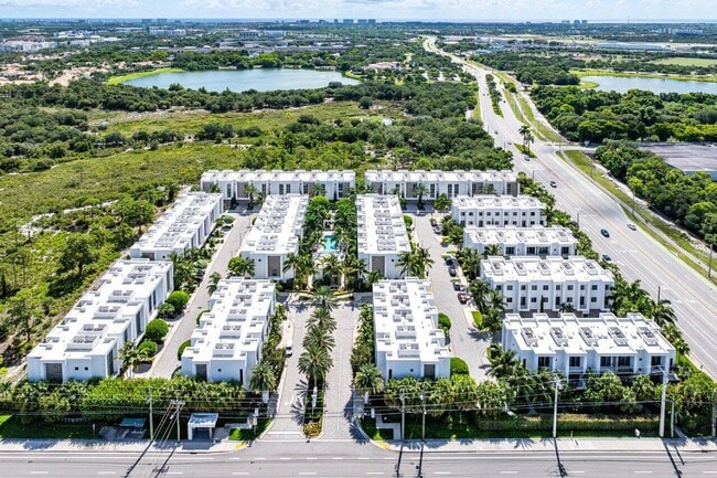 Building Photo - 4051 NW 17th Ave