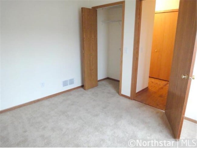 Building Photo - 5066 Fountain Lane N