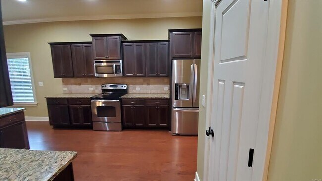 Building Photo - 3718 Weston Pl