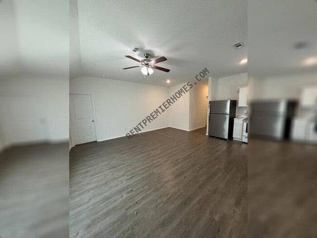 Building Photo - 70 Kinley Brk Ln
