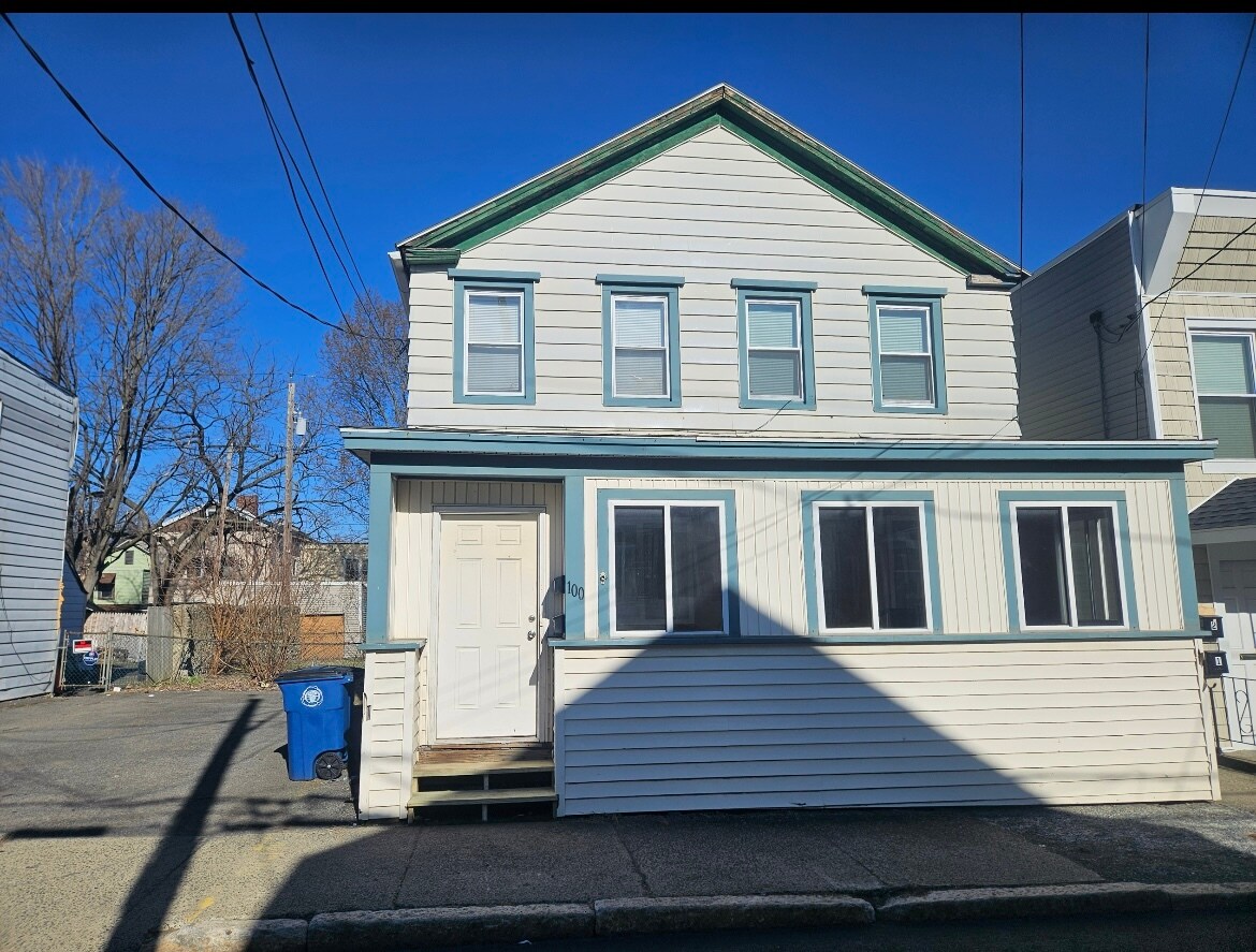 Building Photo - 100 Lancaster St