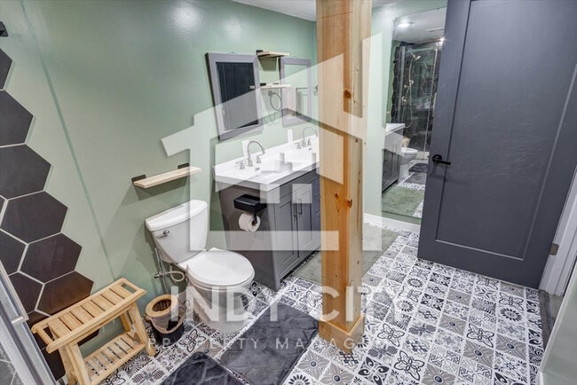 Building Photo - 4144 Balboa Dr